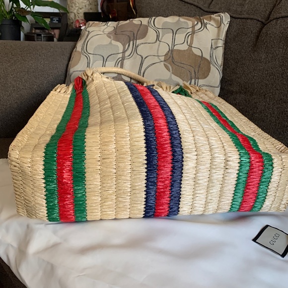 SOLD⛔️Authentic GUCCI STRAW LOGO LATGE TOTE/ REMOVABLE DRAWSTRING LARGE POUCH - Picture 8 of 16